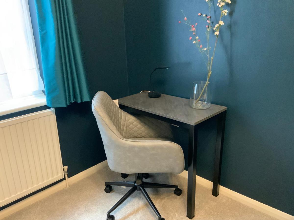 2 Bedroom Apartment Near Southfields Лондон Екстериор снимка